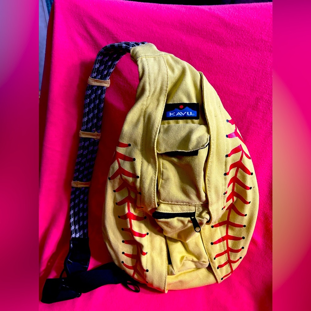 Kavu sling bag